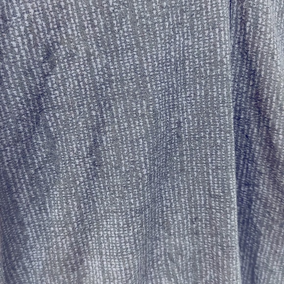 Lululemon T-shirt - Picture 5 of 5